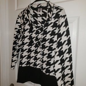 Ladies sweater/jacket